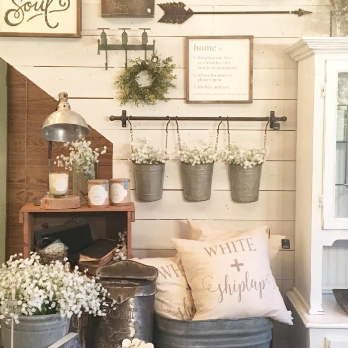 Country style wall decor