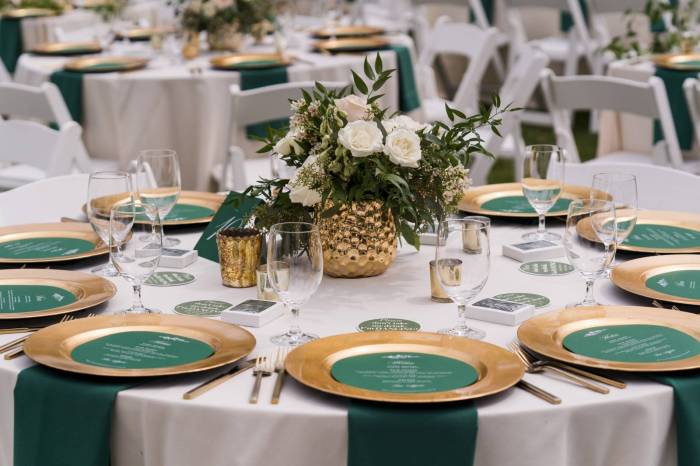 Green and gold table decor