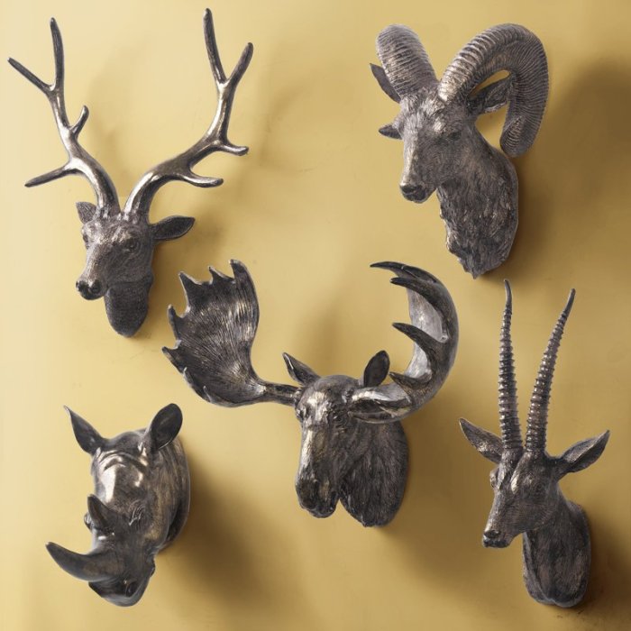 Animal head wall decor