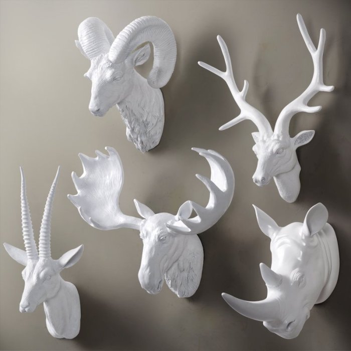 Animal head wall decor