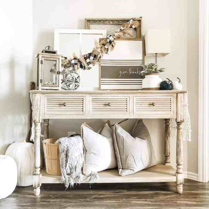 Black console table decor ideas