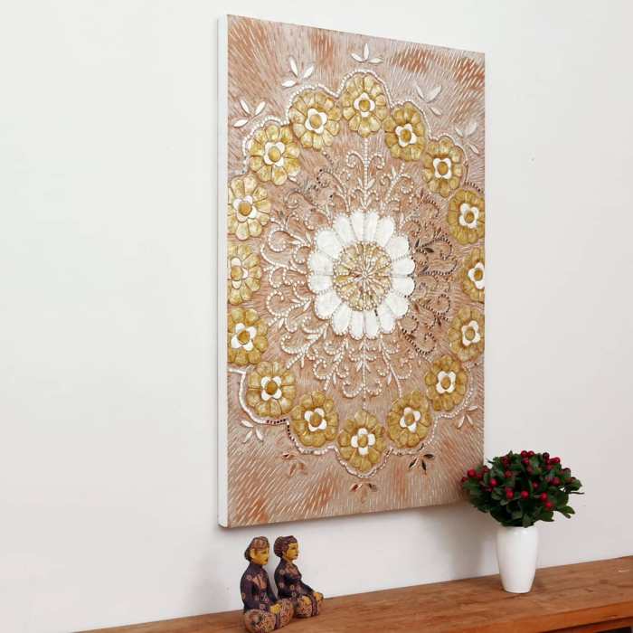 Wood medallion wall decor