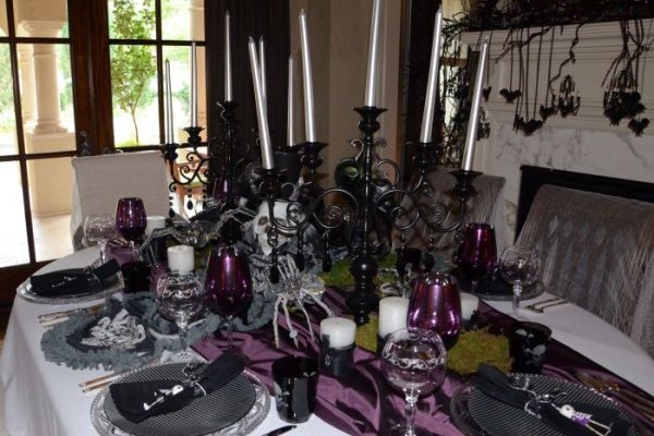 Dining table halloween decor