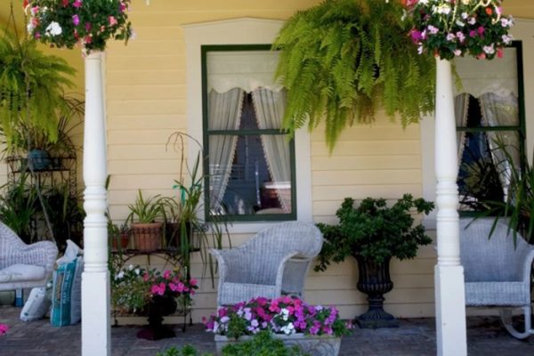 Front patio decor ideas