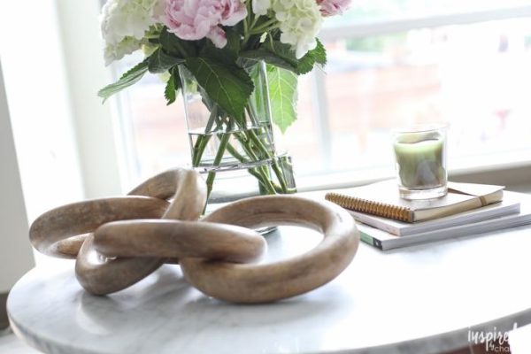 Simple coffee table decor