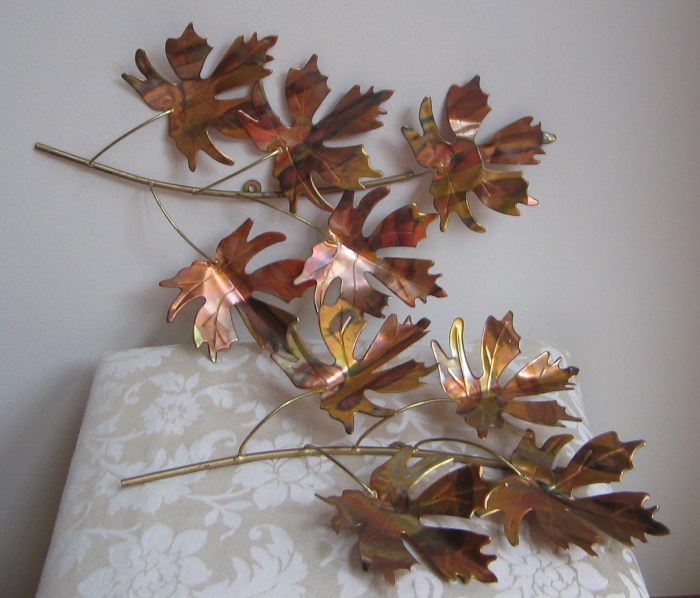 Leaf wall decor metal