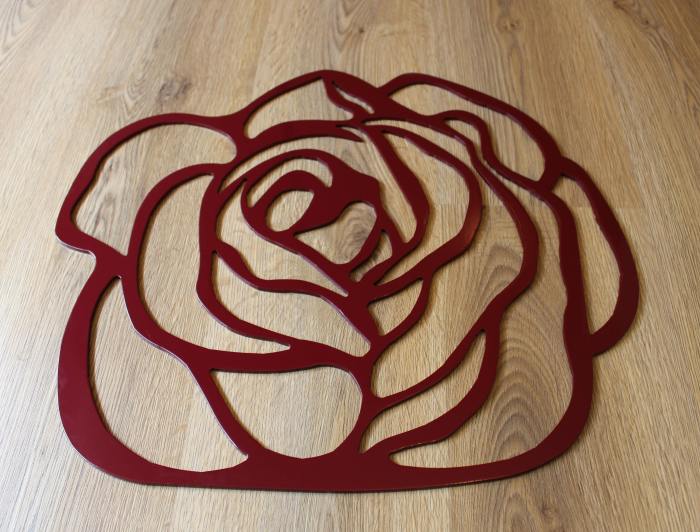 Metal rose wall decor