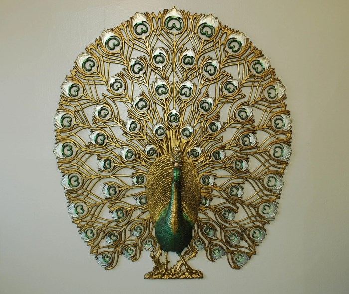 Peacock wall decor hanging